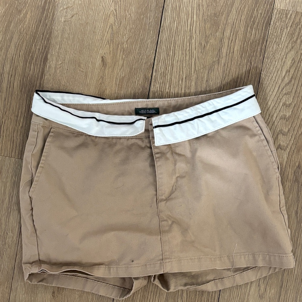 White House Black Market Tan Shorts with White Waistband and Black Piping
